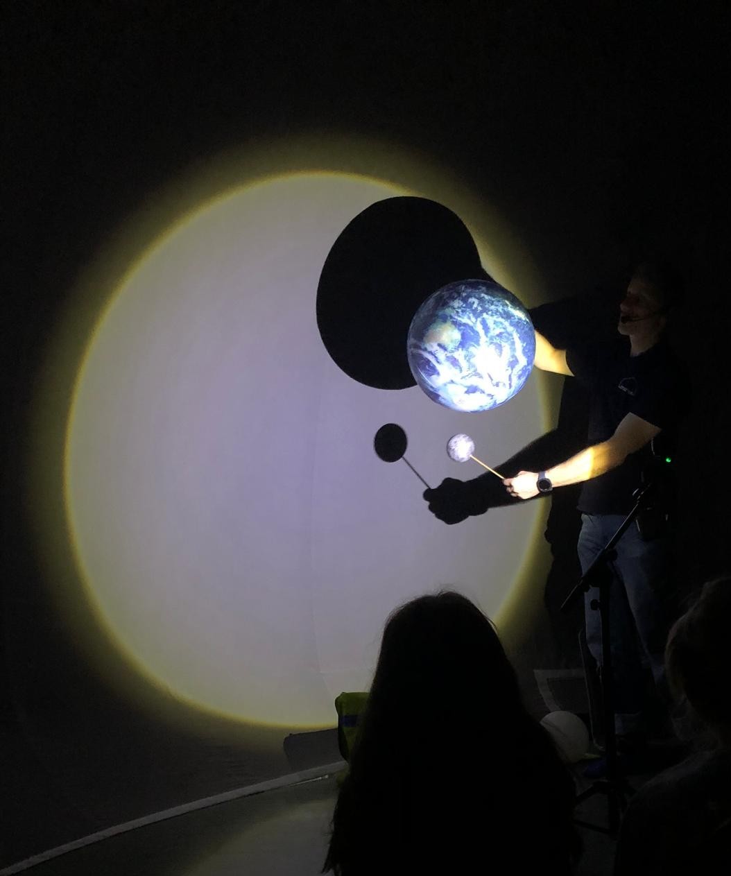 mobiles Planetarium 1 1